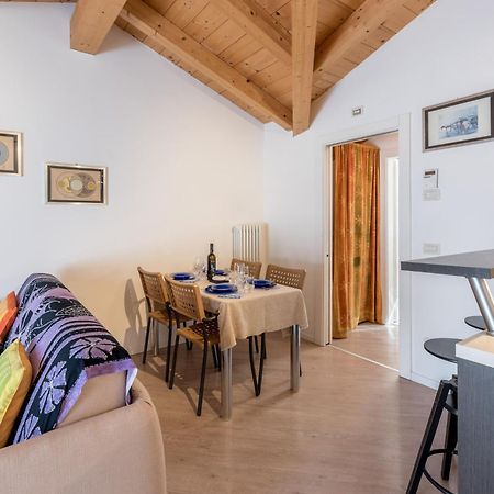 Mansarda Di Alex E Nataly Apartment Calceranica al Lago Ngoại thất bức ảnh