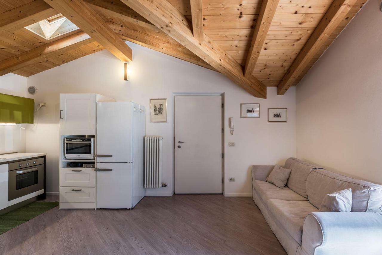 Mansarda Di Alex E Nataly Apartment Calceranica al Lago Ngoại thất bức ảnh