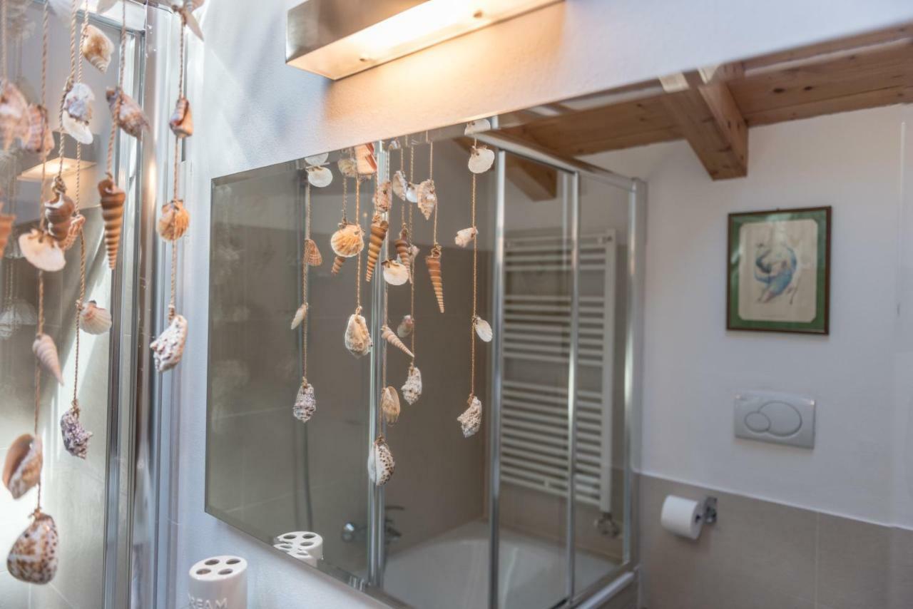 Mansarda Di Alex E Nataly Apartment Calceranica al Lago Ngoại thất bức ảnh