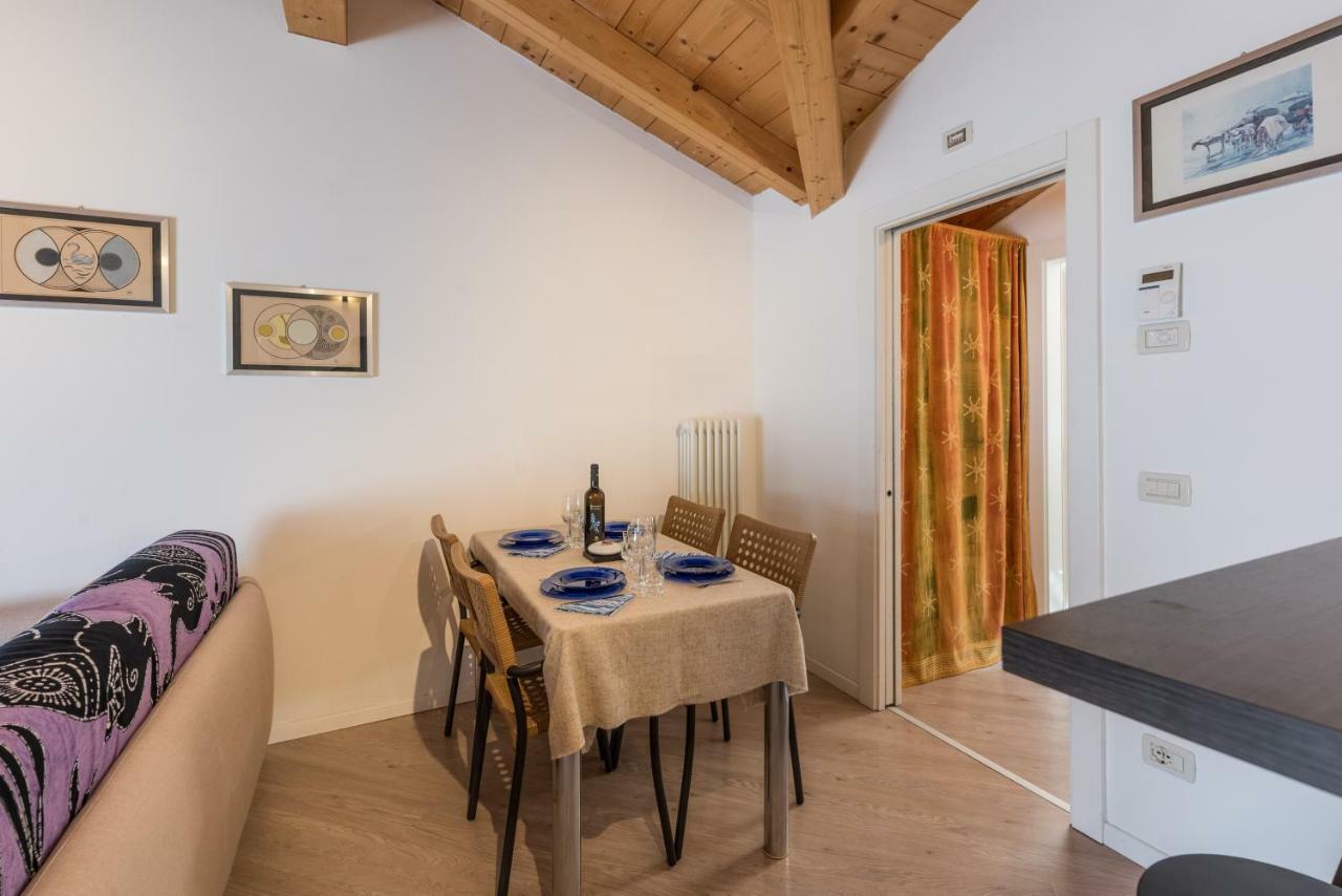 Mansarda Di Alex E Nataly Apartment Calceranica al Lago Ngoại thất bức ảnh