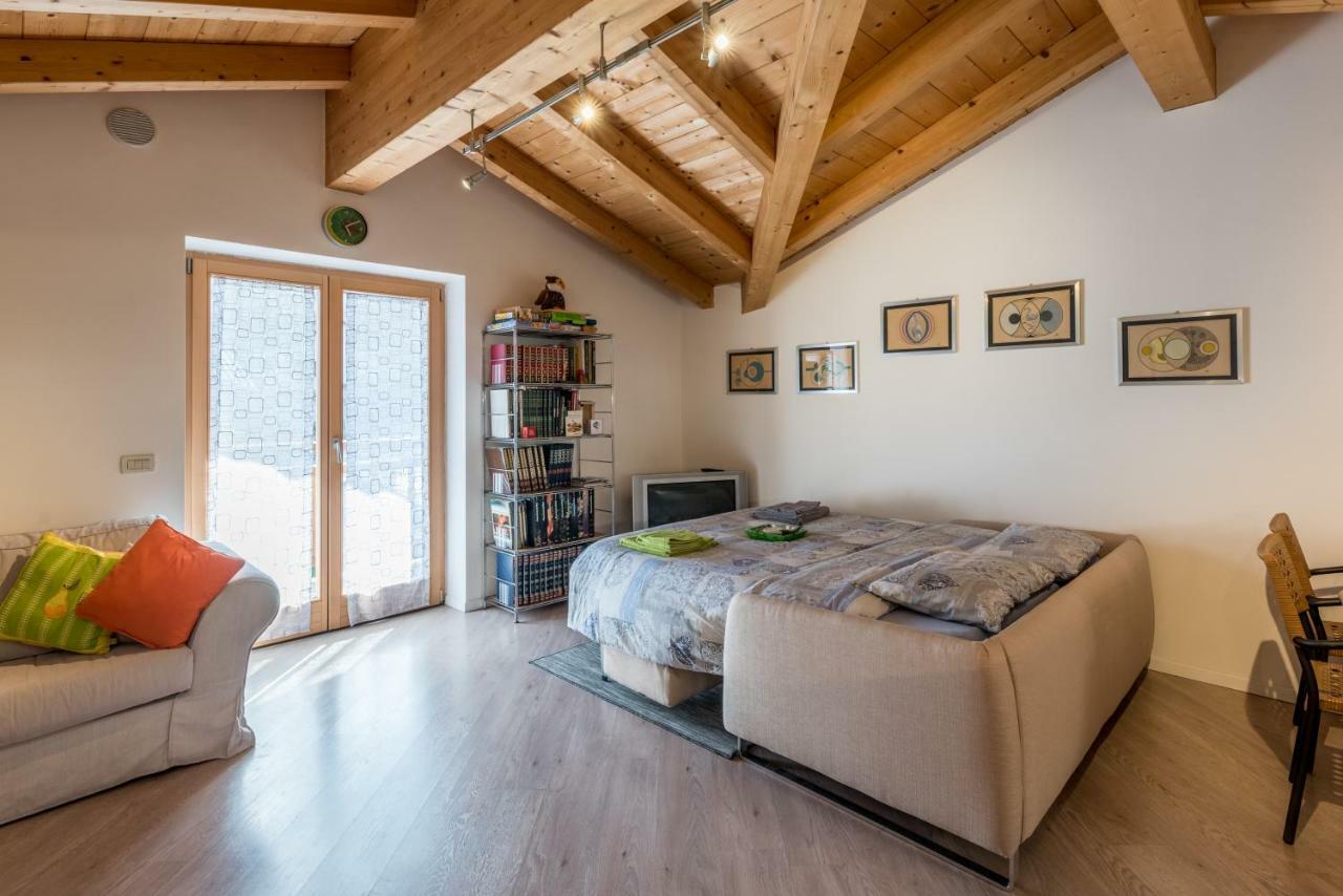 Mansarda Di Alex E Nataly Apartment Calceranica al Lago Ngoại thất bức ảnh