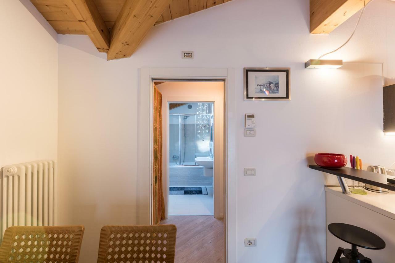 Mansarda Di Alex E Nataly Apartment Calceranica al Lago Ngoại thất bức ảnh