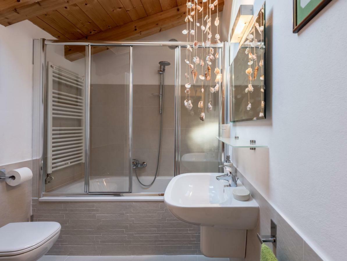Mansarda Di Alex E Nataly Apartment Calceranica al Lago Ngoại thất bức ảnh