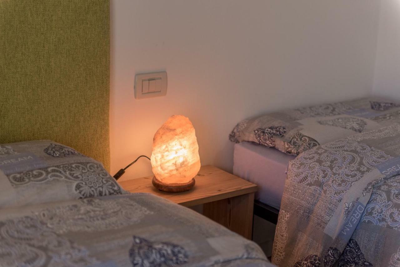 Mansarda Di Alex E Nataly Apartment Calceranica al Lago Ngoại thất bức ảnh